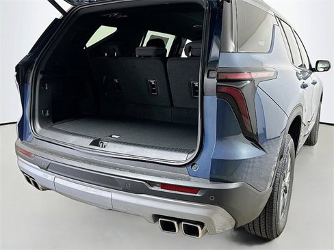 New 2026 Chevrolet Traverse LT image 19