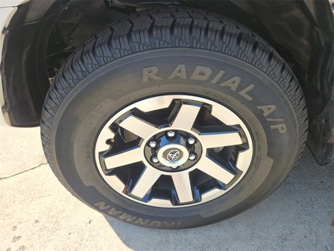 Used 2024 Toyota 4Runner TRD Off-Road image 33