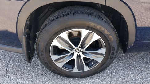 Used 2024 Toyota Highlander XLE image 12