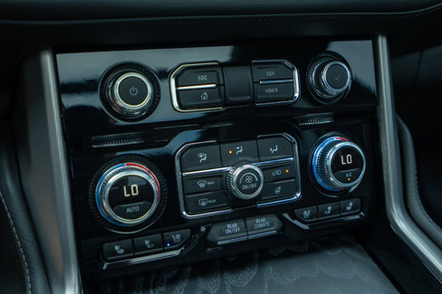 Used 2023 GMC Yukon XL Denali image 35