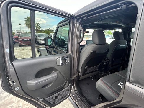 New 2025 Jeep Wrangler Unlimited Rubicon image 37
