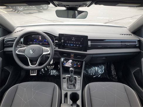 New 2025 Volkswagen Jetta Sport image 22