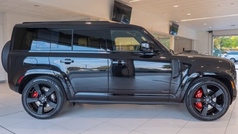 New 2025 Land Rover Defender 110 X image 6