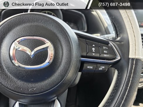 Used 2017 MAZDA MAZDA3 Grand Touring image 14