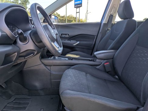 Used 2024 Nissan Kicks SV image 15