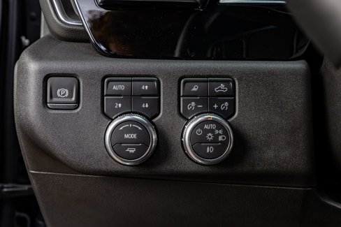 Used 2025 GMC Sierra 3500 SLT w/ SLT Convenience Package image 22