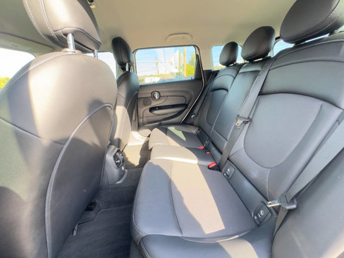 Used 2018 MINI Cooper Clubman image 11