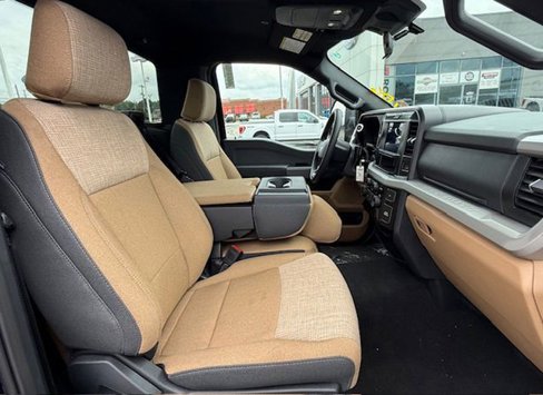 New 2025 Ford F250 XLT w/ F-250 >10K GVWR Package image 13