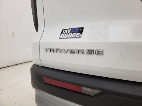 Certified 2025 Chevrolet Traverse LT image 22