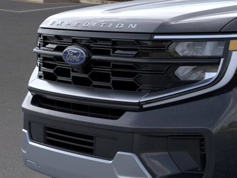 New 2025 Ford Expedition Platinum image 17