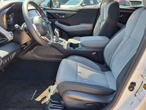 Certified 2025 Subaru Outback Premium image 4