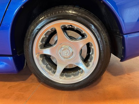 Used 1997 Dodge Viper GTS image 13