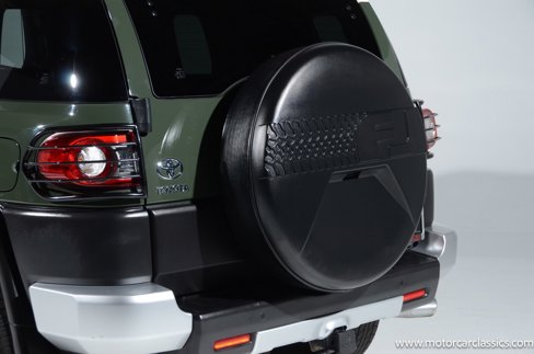 Used 2014 Toyota FJ Cruiser 4WD image 19