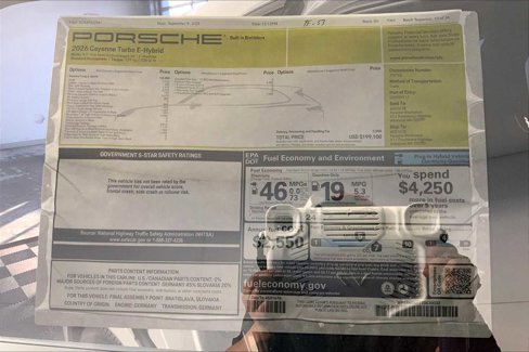 New 2026 Porsche Cayenne Turbo image 24
