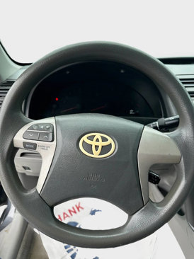 Used 2011 Toyota Camry LE image 8