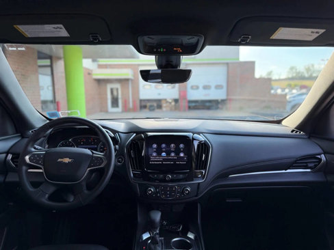Used 2023 Chevrolet Traverse LT w/ LT Premium Package image 10