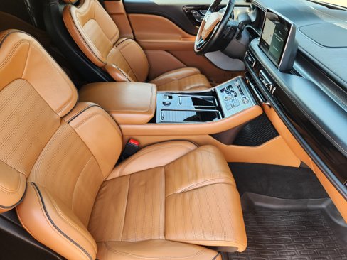 Used 2020 Lincoln Aviator Black Label w/ Dynamic Handling Package image 17