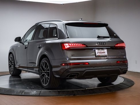 New 2025 Audi Q7 3.0T Prestige image 10