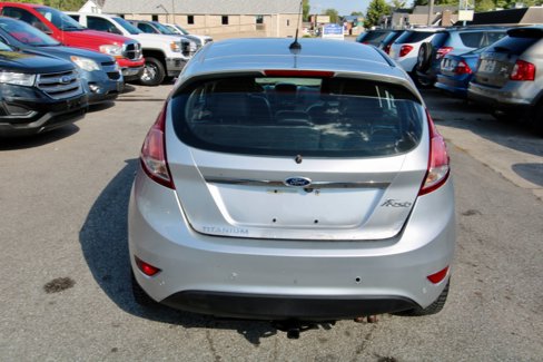 Used 2014 Ford Fiesta Titanium image 5