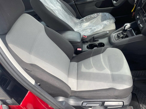 Used 2017 Volkswagen Jetta S image 14