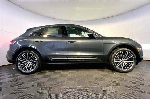 New 2026 Porsche Macan image 8