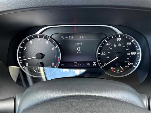 Certified 2025 Nissan Frontier SV image 24