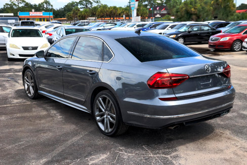 Used 2017 Volkswagen Passat 1.8T R-Line image 5