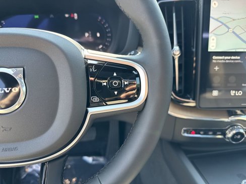 New 2026 Volvo XC60 B5 Core w/ Protection Package Premier image 22