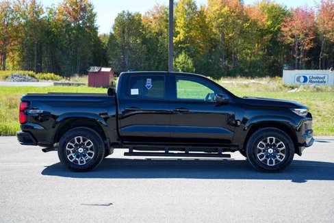 Used 2024 Chevrolet Colorado Z71 image 4