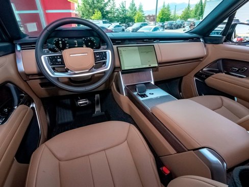 New 2025 Land Rover Range Rover SE image 37