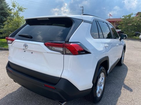 Used 2019 Toyota RAV4 XLE image 6