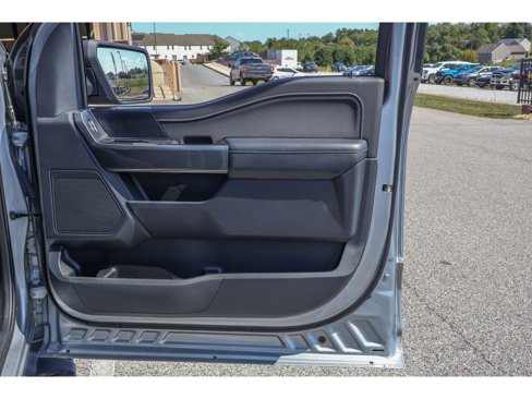Used 2022 Ford F150 XLT w/ Equipment Group 302A High image 15