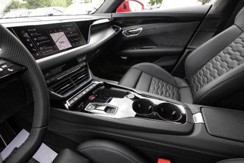 New 2025 Audi S e-tron GT Prestige image 20