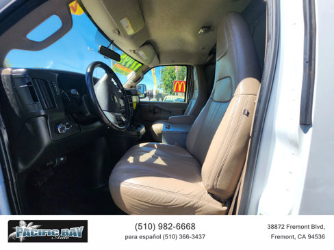 Used 2017 Chevrolet Express 2500 Extended image 13