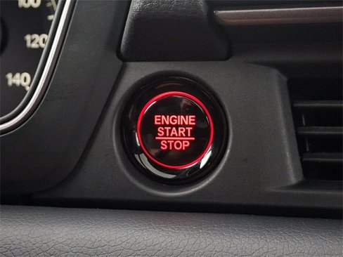 Certified 2025 Honda Pilot TrailSport image 23