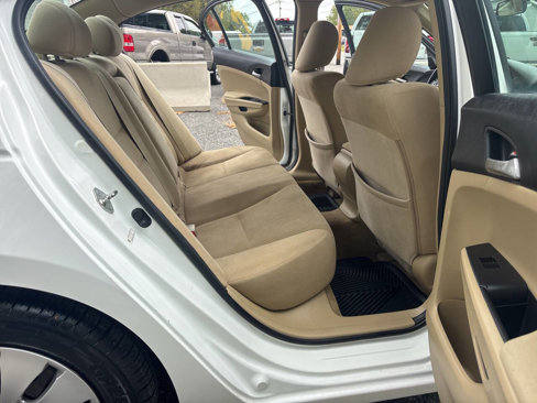 Used 2012 Honda Accord LX image 28