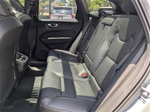 New 2026 Volvo XC60 B5 Ultra w/ Climate Package image 15