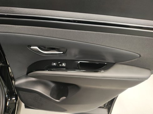 Used 2022 Hyundai Tucson Limited image 17