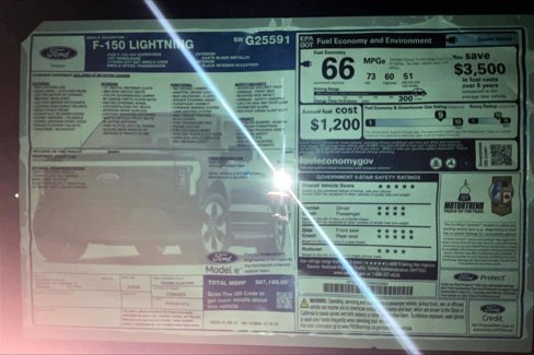 New 2025 Ford F150 Lightning Platinum image 34