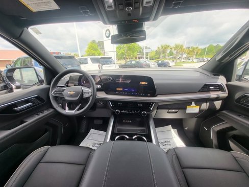New 2025 Chevrolet Suburban Premier image 15