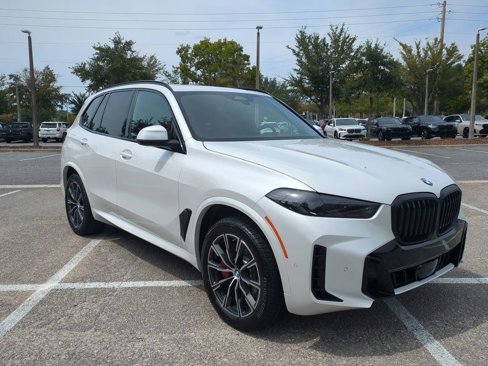 New 2026 BMW X5 xDrive40i w/ M Sport Package image 3