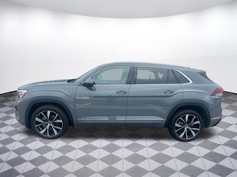 Used 2025 Volkswagen Atlas Cross Sport SEL Premium R-Line image 2