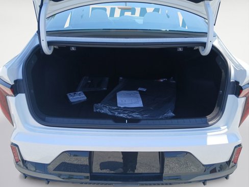 New 2025 Kia K4 GT-Line w/ GT-Line Sunroof Package image 16