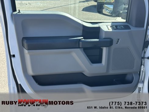 Used 2022 Ford F250 XL w/ Power Equipment Group image 9