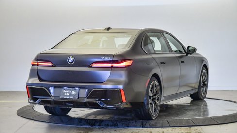 New 2026 BMW 740i w/ Premium Package image 5