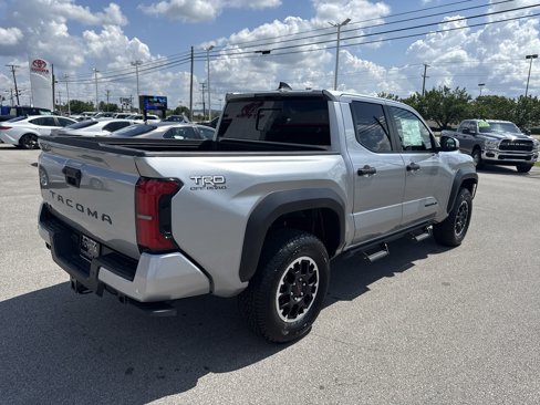 New 2025 Toyota Tacoma TRD Off-Road image 3