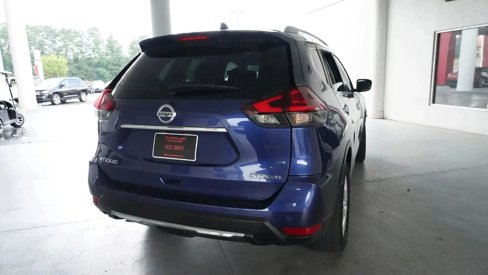 Used 2020 Nissan Rogue SV image 10