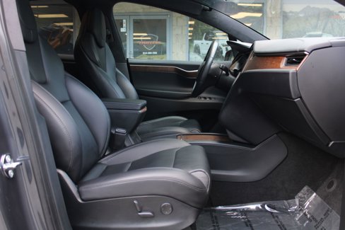 Used 2020 Tesla Model X Long Range image 7