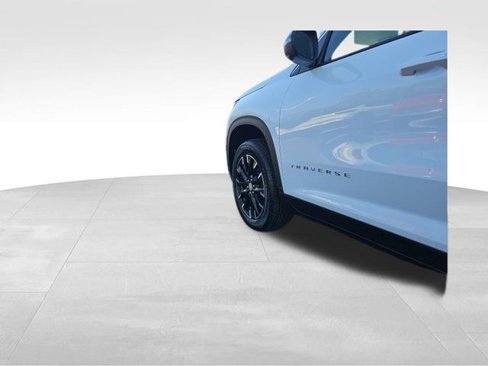 New 2026 Chevrolet Traverse LT w/ Sun and Wheel Package image 14