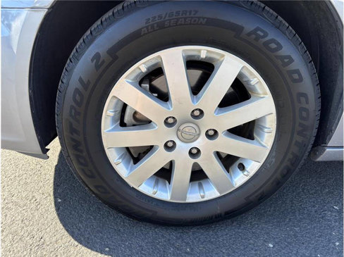 Used 2016 Chrysler Town & Country Touring image 19
